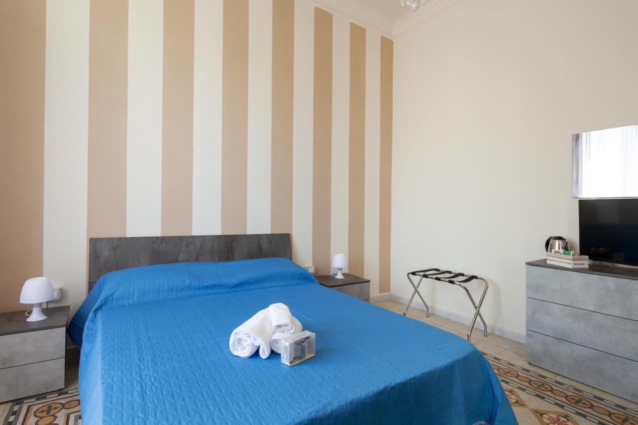 Rent Rooms La Spezia Buitenkant foto