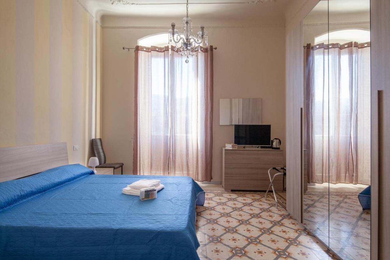 Rent Rooms La Spezia Buitenkant foto